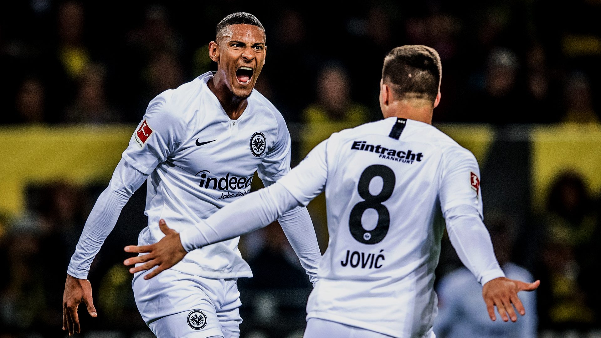 LOL官网登录入口-斯图加特训练开放日，清晨远射贴柱引欢呼，荷甲在即，赛季目标并未改变的简单介绍